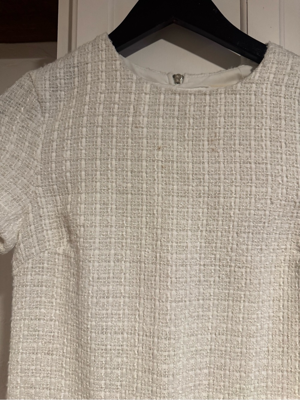 NWT Classic Short-Sleeve Tweed Shift Dress in Cream - Picture 6 of 10